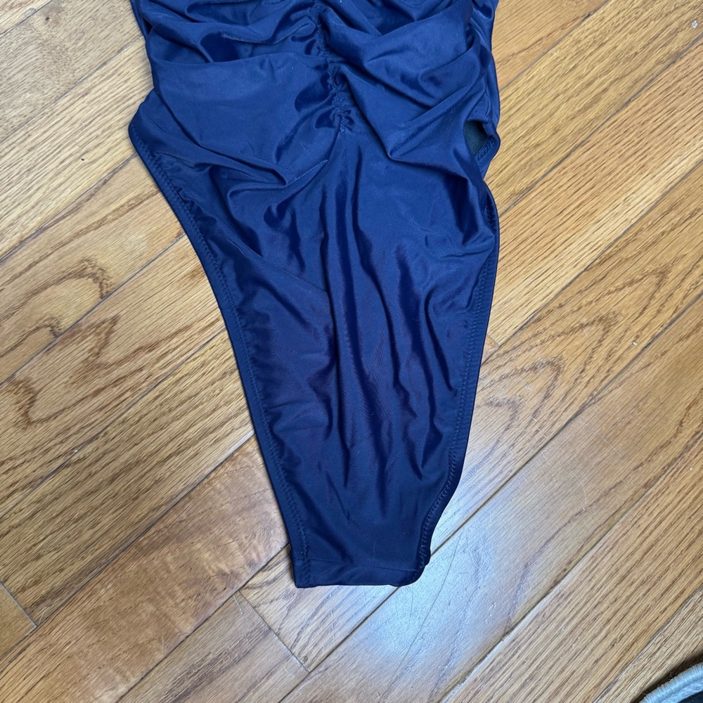 J.Crew Ruched Sweetheart One Piece Navy Blue Swimsuit Size 4 NEW - Picture 6 of 12